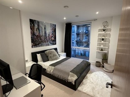 2 Bed Flat, Grove Place, SE9
