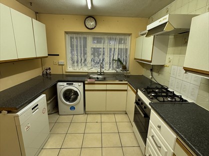 3 Bed Terraced House, Severn Crescent, SL3