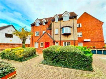 2 Bed Maisonette, St. Francis Court, SG17