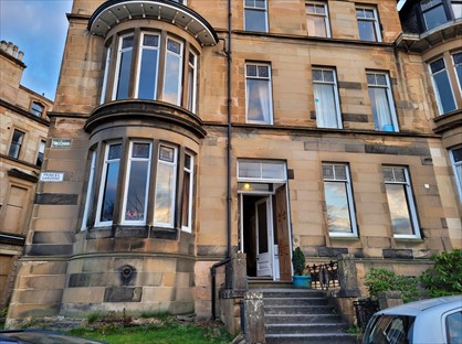 1 Bed Flat, Princess Gardens, G12