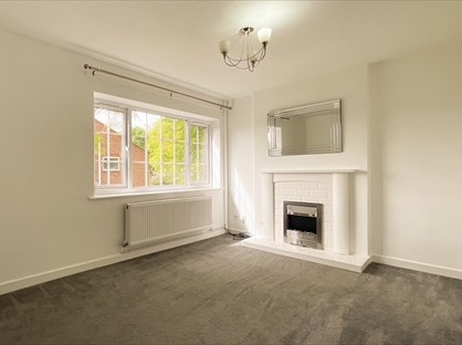 2 Bed Flat, Haldynby Gardens, DN3