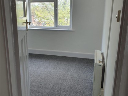 2 Bed Flat, Kingshill Road, GL11