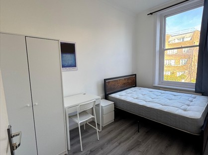 Room in a Shared Flat, Harrow Road, W10