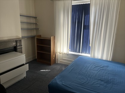 4 Bed Flat, NE4