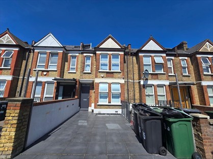 Studio Flat, Ravensdale Road, N16