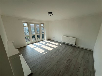 3 Bed Flat, Paul Street, E15