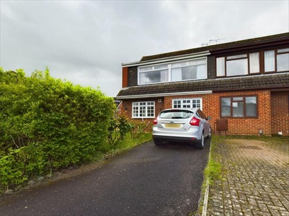 3 Bed Semi-Detached House, Chatsworth Avenue, GL4