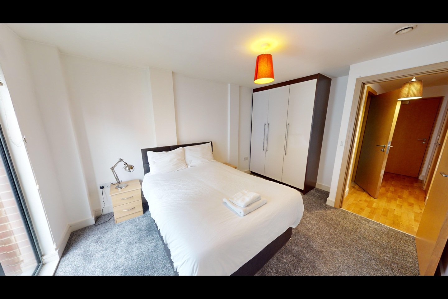 1 Bed Flat, Jugglers Yard, L3 photo 4