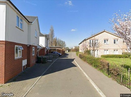 2 Bed Flat, St. Peters Court, TW19