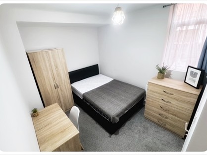 Room in a Shared House, Newcombe Road, SO15