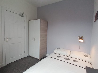 Room in a Shared House, White Street, WA1