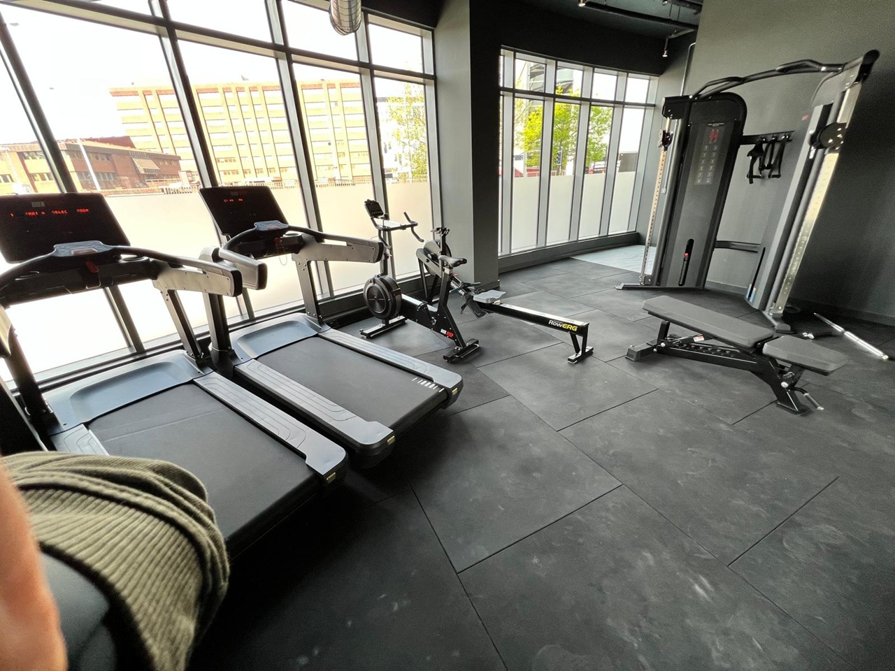 Additional image 2 of Studio Flat, Park Lane, L1, N1 7GU