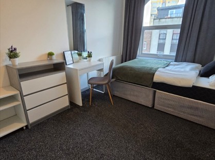 Room in a Shared House, Kirkgate, WF1