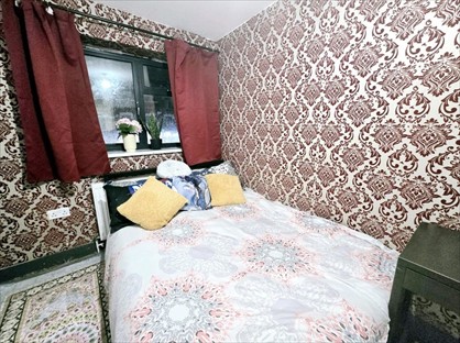 Room in a Shared Flat, Barking Road, E6