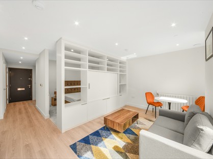 1 Bed Flat, New Village Avenue, E16