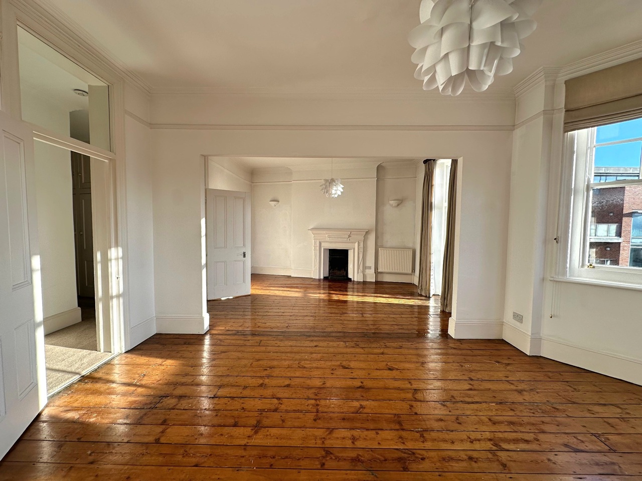 3 Bed Flat, Glyn Mansions, W14 photo 3