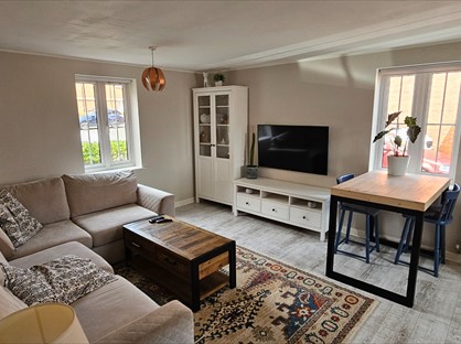 2 Bed Flat, Salisbury Walk, NP26
