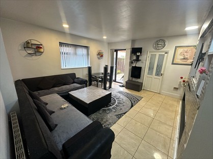 5 Bed Semi-Detached House, Nansen Road, B11
