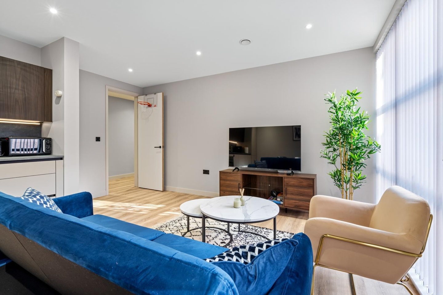 2 Bed Flat, Pressworks, B3 photo 3