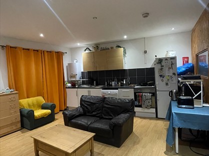 Studio Flat, Tivoli Mews, E14