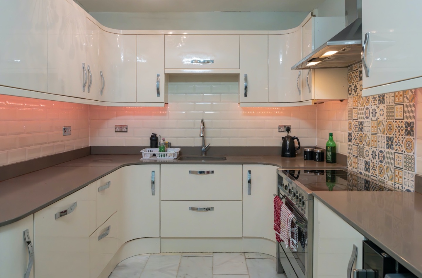 Room in a Shared Flat, Frognal, NW3