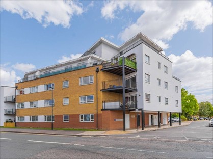 2 Bed Flat, Butterfly Court, E6