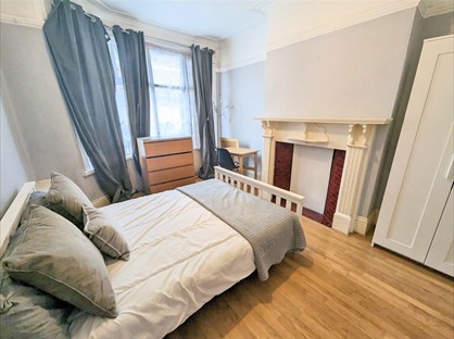 Room in a Shared House, Poplar Road, B66