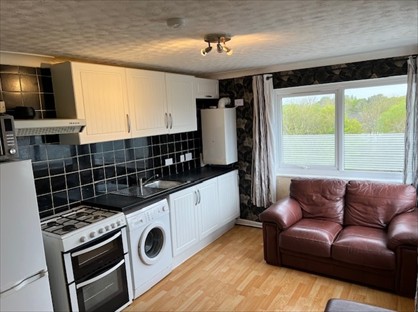 2 Bed Flat, Laindon, SS15