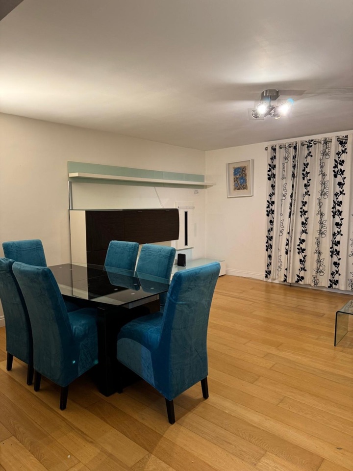 Kingston Upon Thames - 1 Bed Flat, Deer Park Close, KT2 - To Rent Now ...