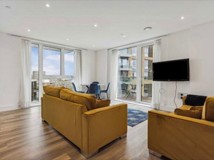 2 Bed Flat, Bridges Court Road, SW11