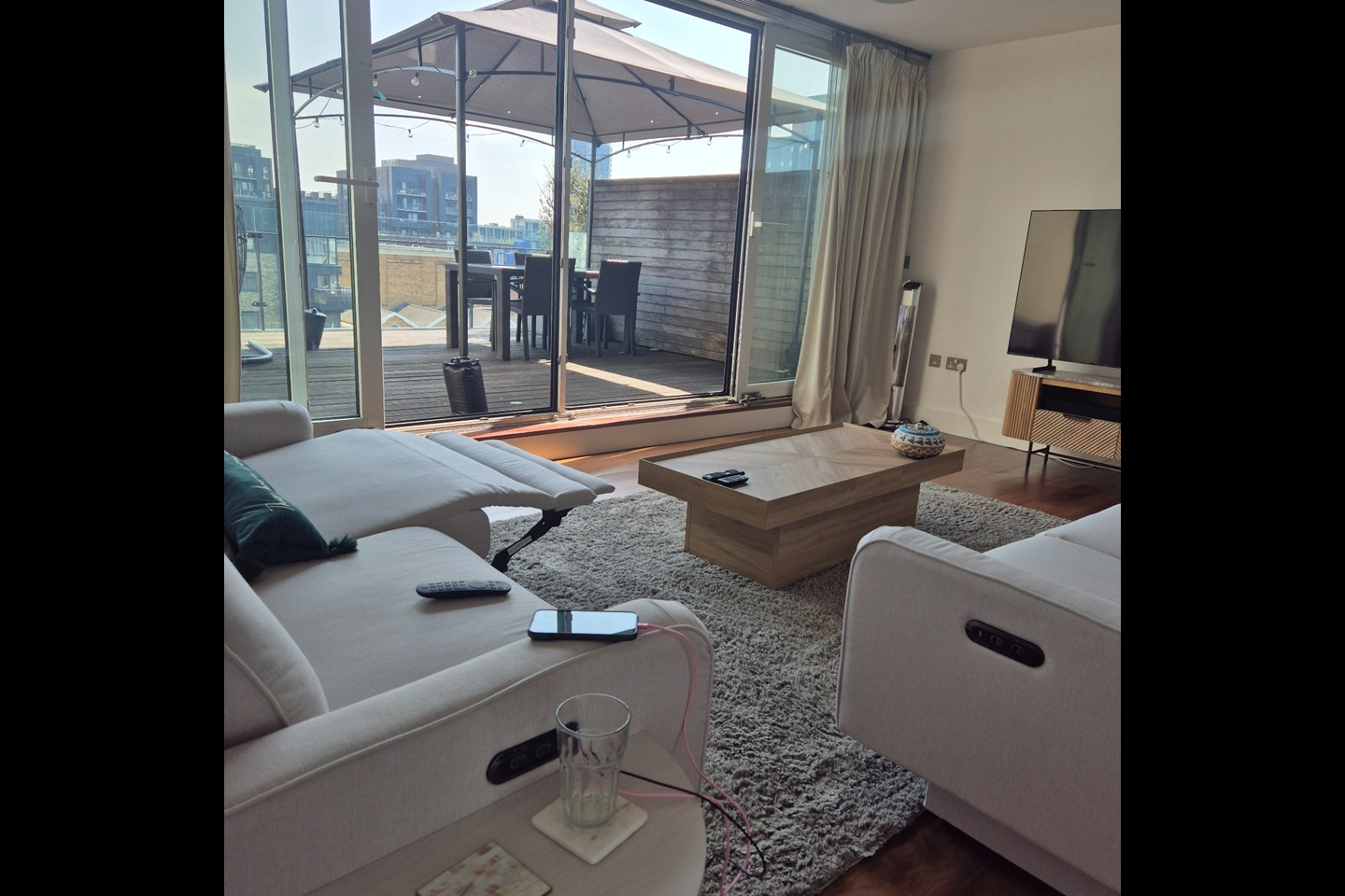 London - 2 Bed Penthouse, Graham Street, N1 - To Rent Now for £4,000.00 p/m - Deco Penthouse Apartments Graham
