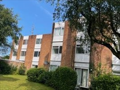 2 Bed Flat, Radyr, CF15