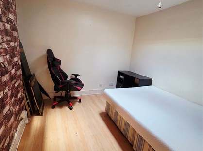 2 Bed Flat, Hardy Passage, N22