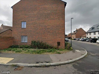 5 Bed Semi-Detached House, Kempster Way, HP22