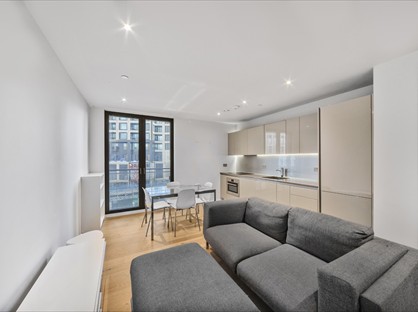 Studio Flat, St. Gabriel Walk, SE1