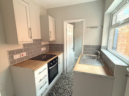 2 Bed Terraced House, Cambria Street, L6