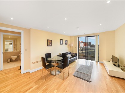 1 Bed Flat, Arc House, SE1