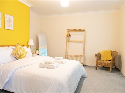 4 Bed Semi-Detached House, Houston Way, BA11