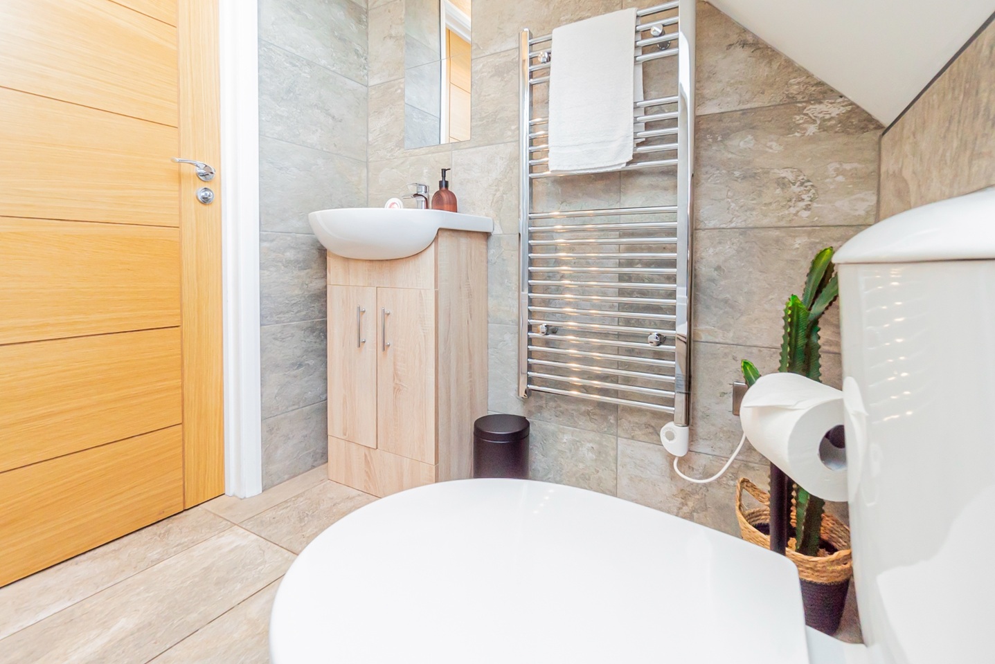 Additional image 11 of 2 Bed Flat, Waterhouse Way, SO15, N1 7GU