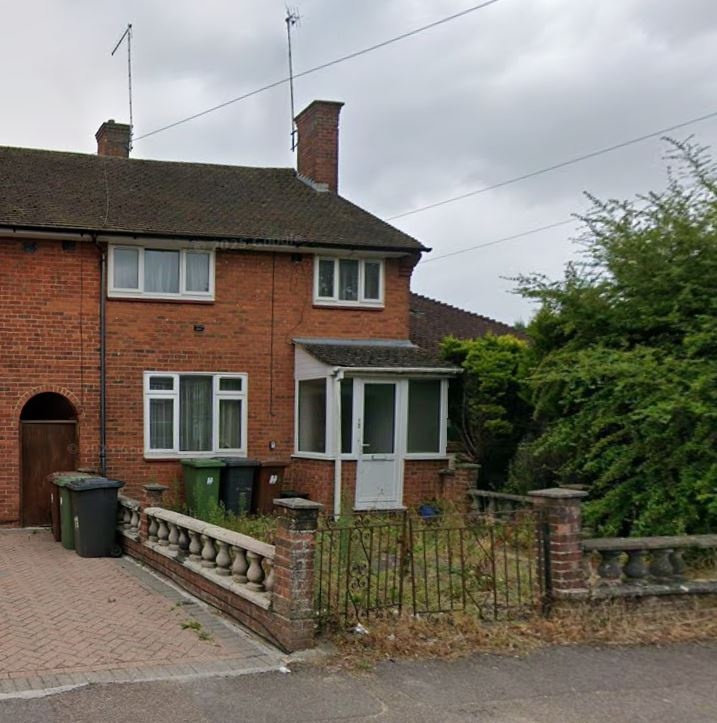 Studio Flat, Aberford Road, WD6
