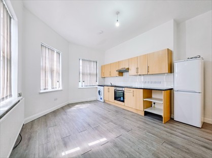 1 Bed Flat, Whitton Road, TW3