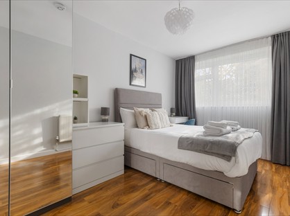 3 Bed Flat, Juliet House, N1