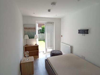 Room in a Shared House, Avondale Drive, IG10