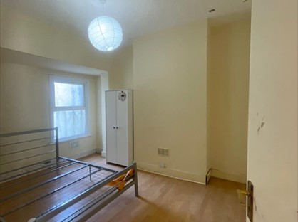 3 Bed Flat, Plashet Grove Road, E6