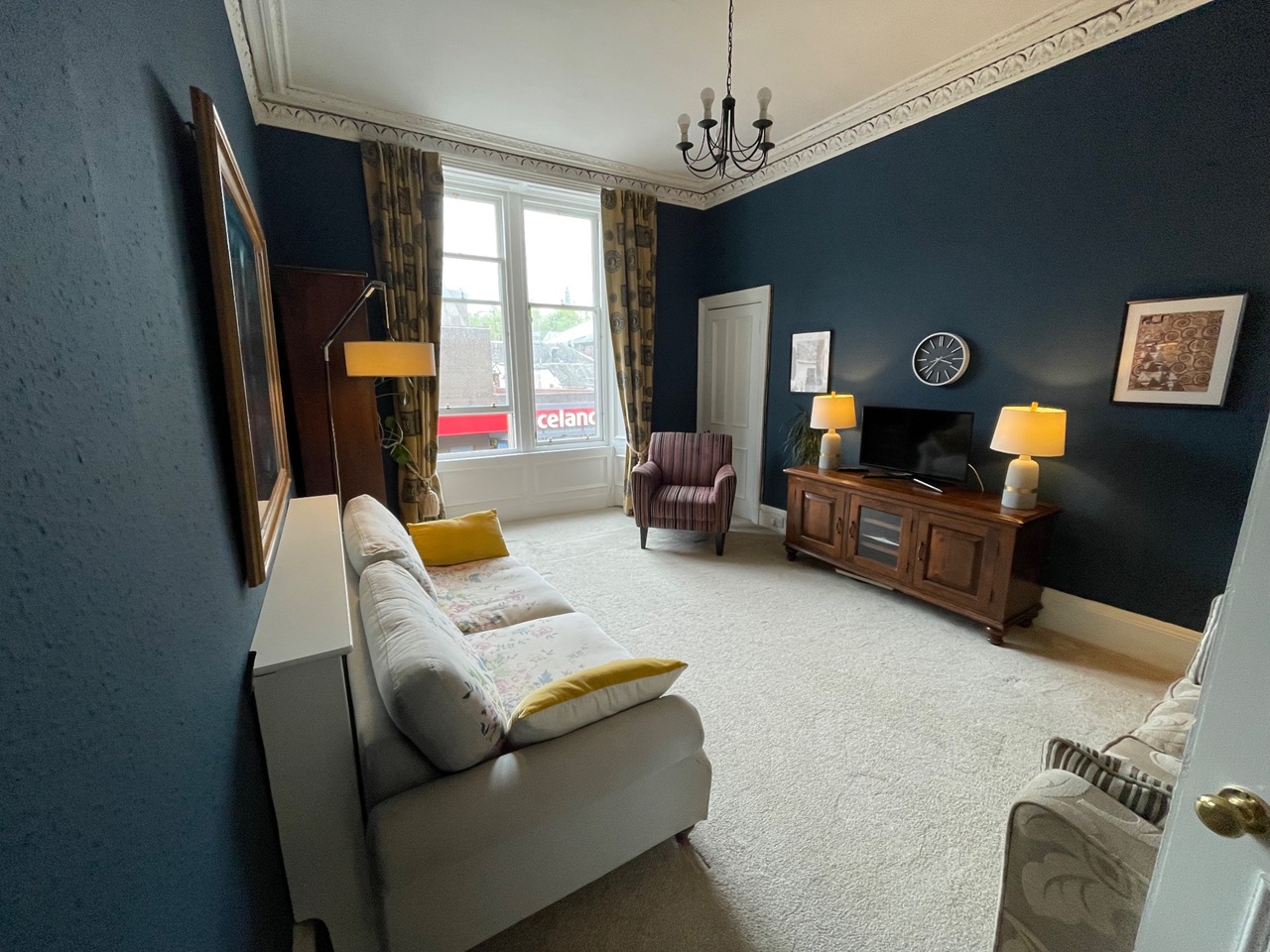1 Bed Flat, Byres Road, G12 photo 3