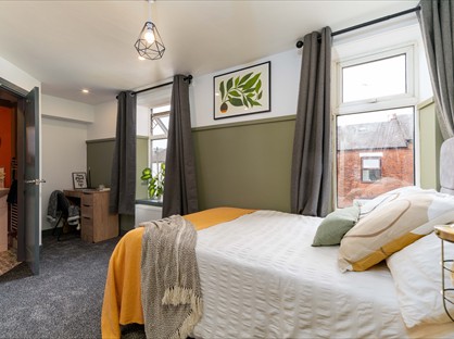 Room in a Shared House, Park Street, M27