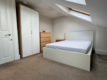 Room in a Shared House, Leverson Street, SW16