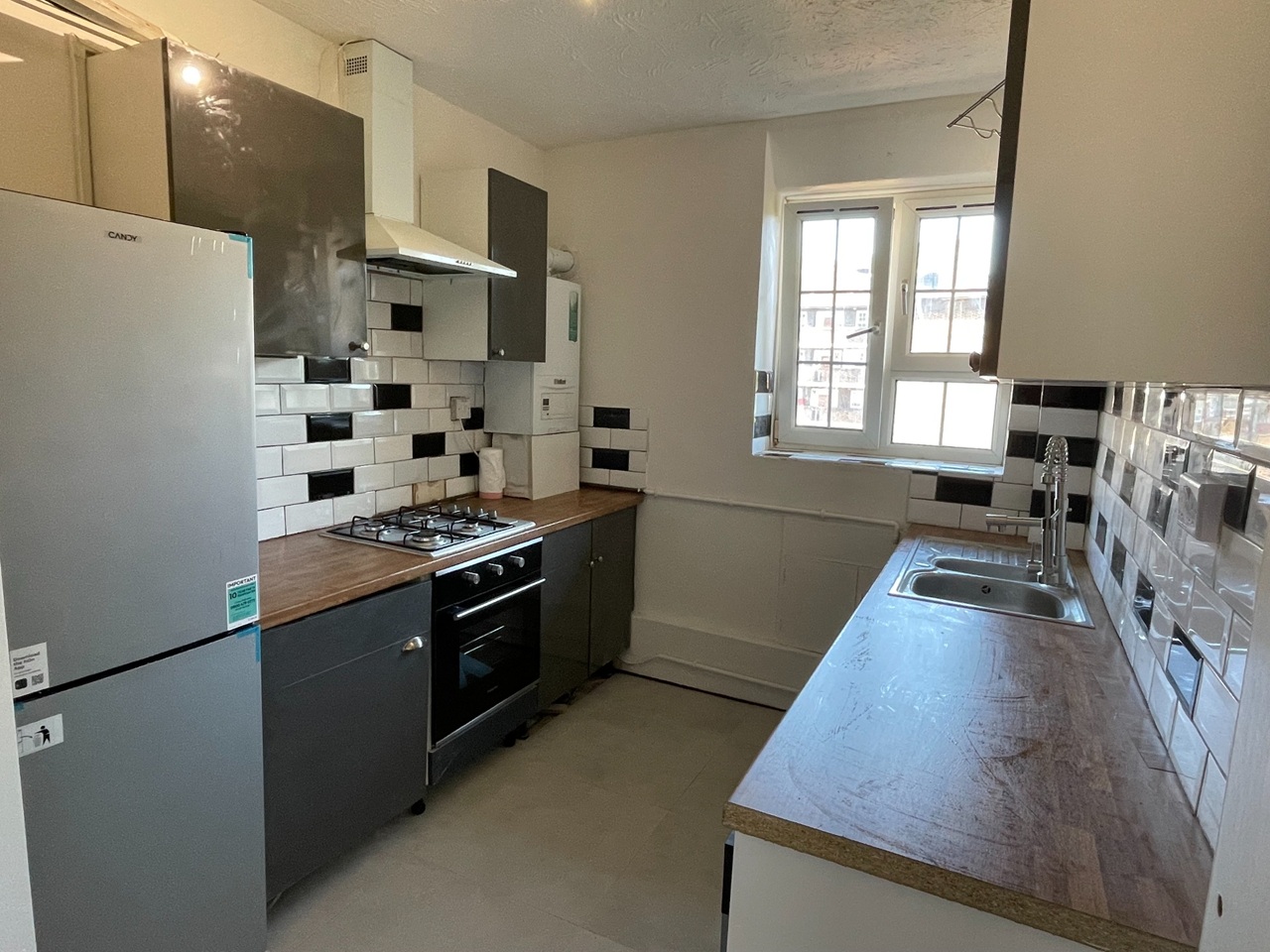 Additional image 3 of 3 Bed Flat, Longridge House, SE1, N1 7GU