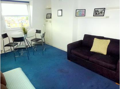 2 Bed Flat, Agate Road, W6