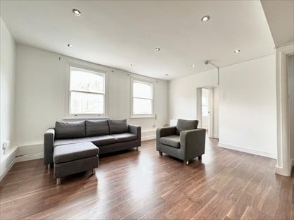 4 Bed Flat, Vining Street, SW9